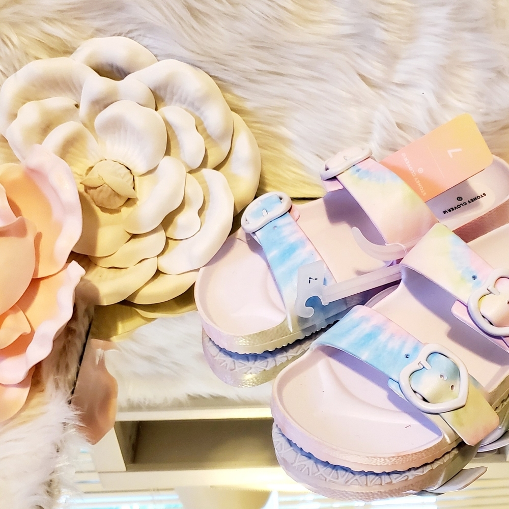 Stoney Clover Lane X Target Tie Dye Slide Sandals. NWT. Size: 7